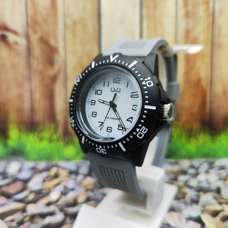 Reloj QyQ V32A-004VY
