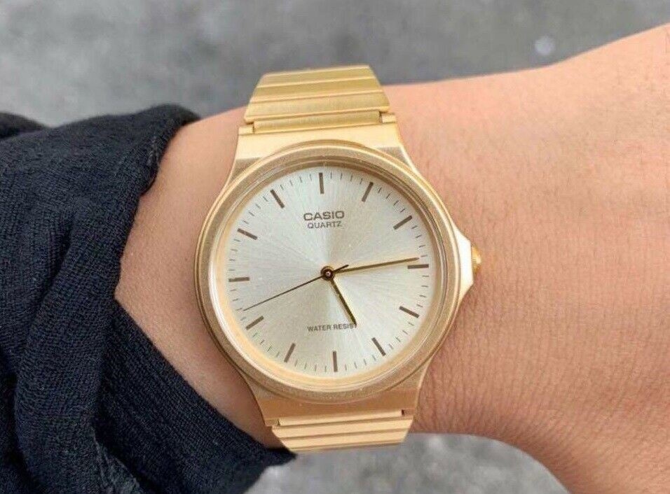 Reloj Casio MQ-24G-9E